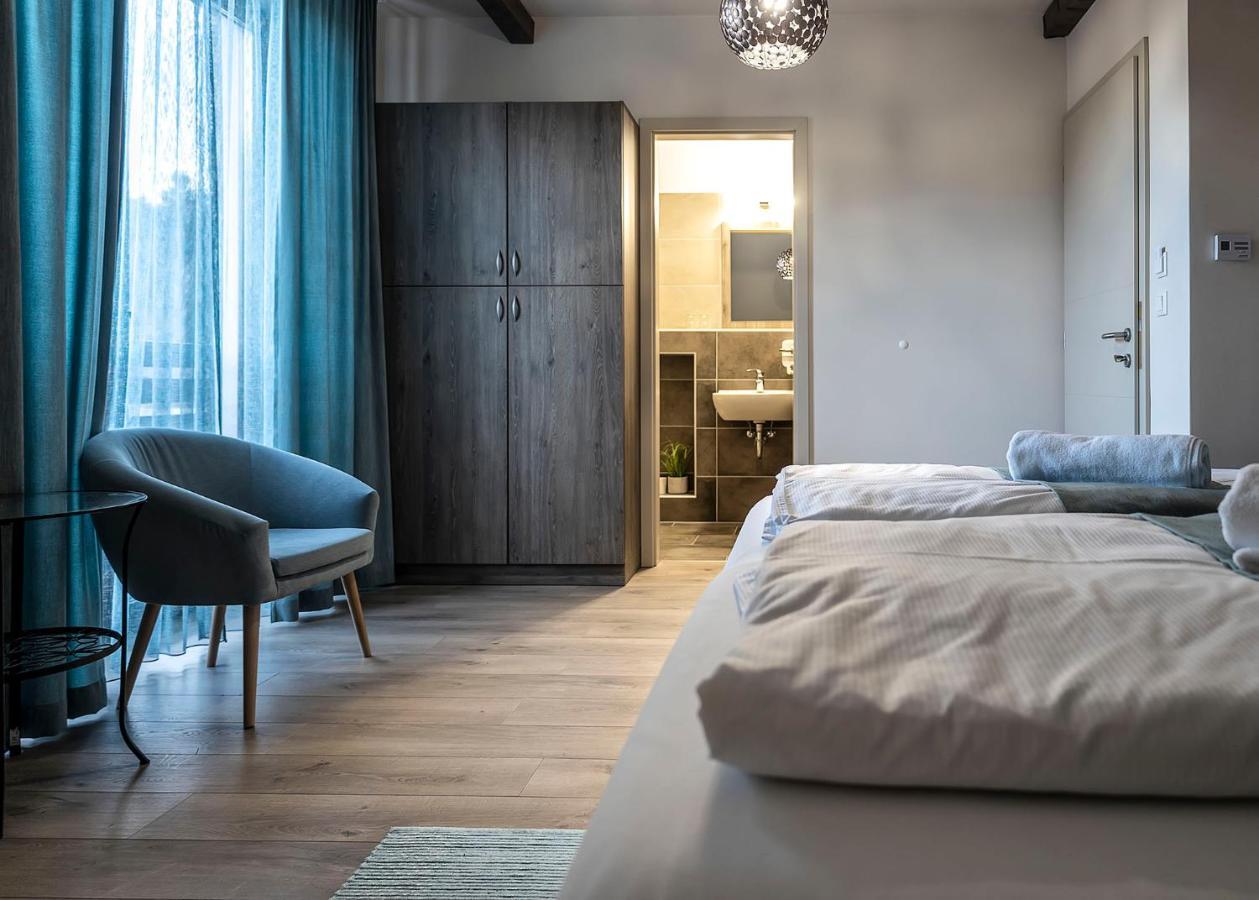 Bed & Breakfast Dreko Panzio & Borbisztro *
